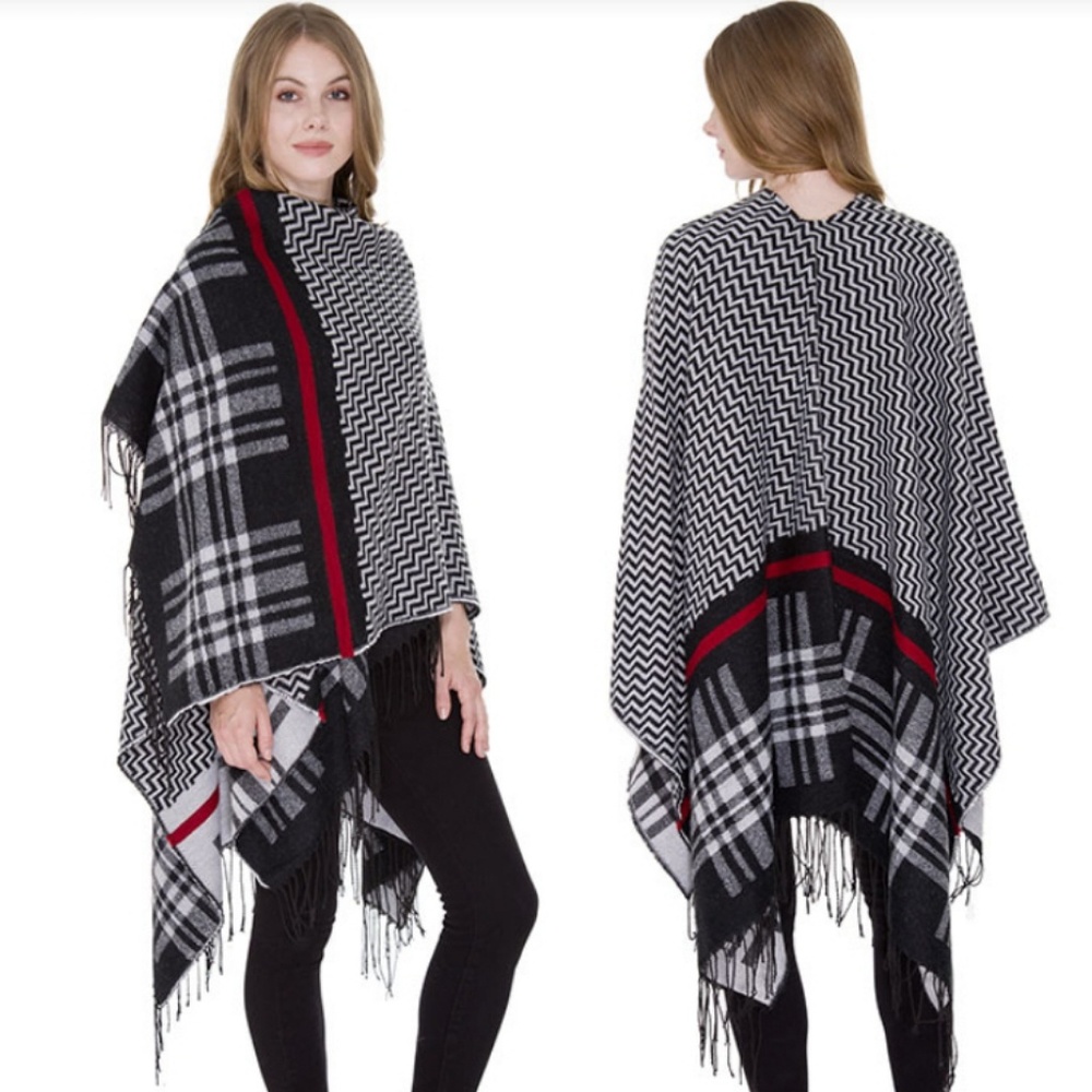 Zigzag Plaid Ruana - Picture 2 of 2